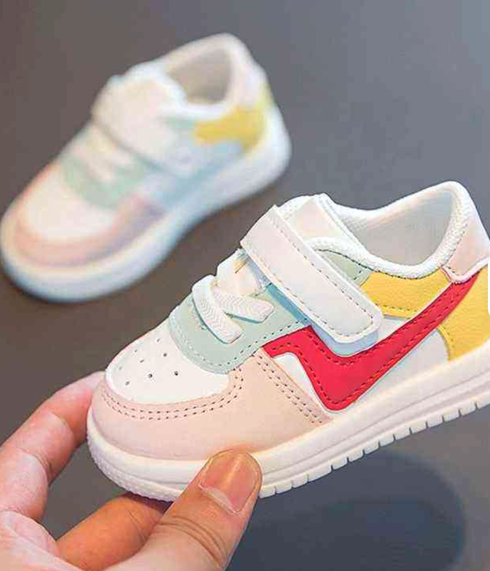 Flat Leather Sports Shoes