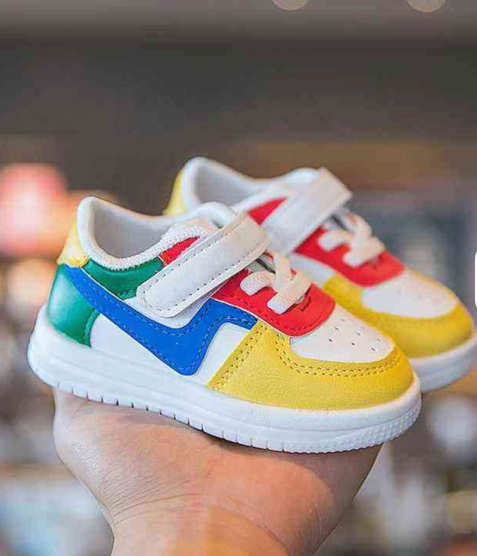 Flat Leather Sports Shoes